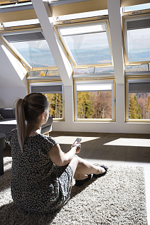 Купить Мансардное окно FAKRO LUX FTP-V U5 WiFi electro 66х118см / пульт / датчик дождя / двухкамерное - изображение 7